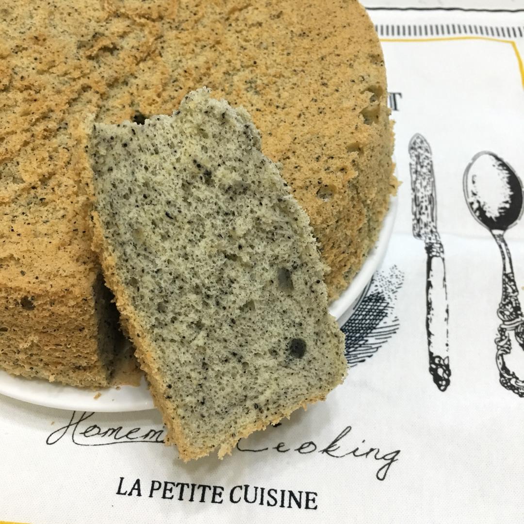 八寸黑芝麻戚风蛋糕