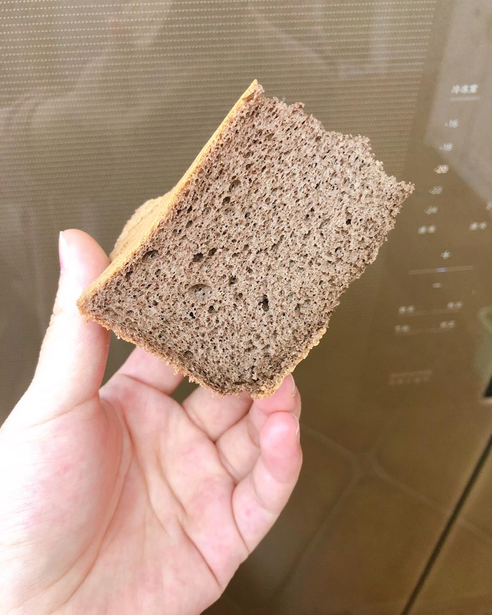 健康养生蒸黑米戚风蛋糕