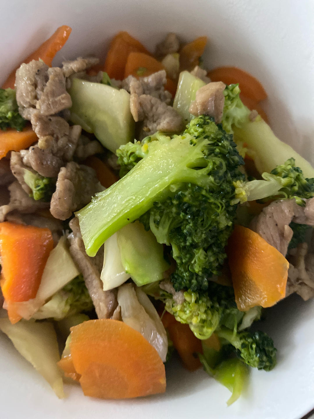西兰花胡萝卜炒肉