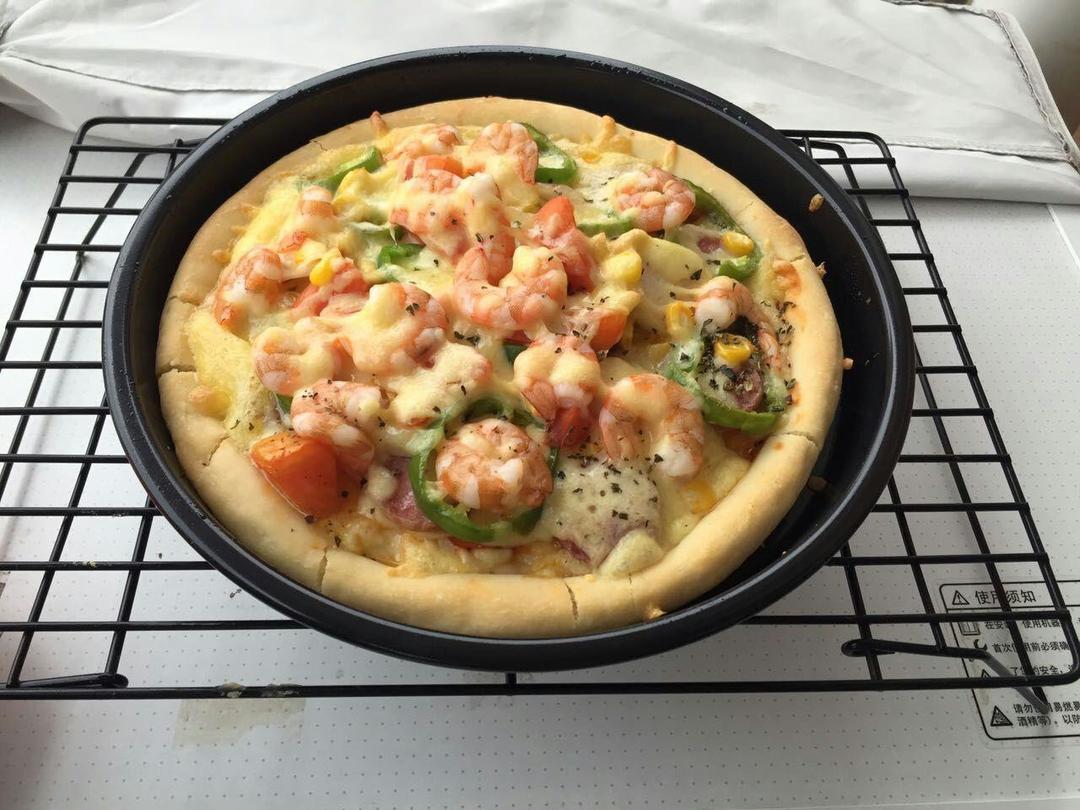 香肠虾仁披萨的做法