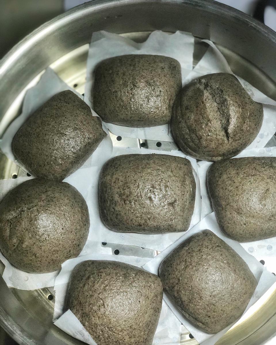 奶香黑芝麻刀切馒头