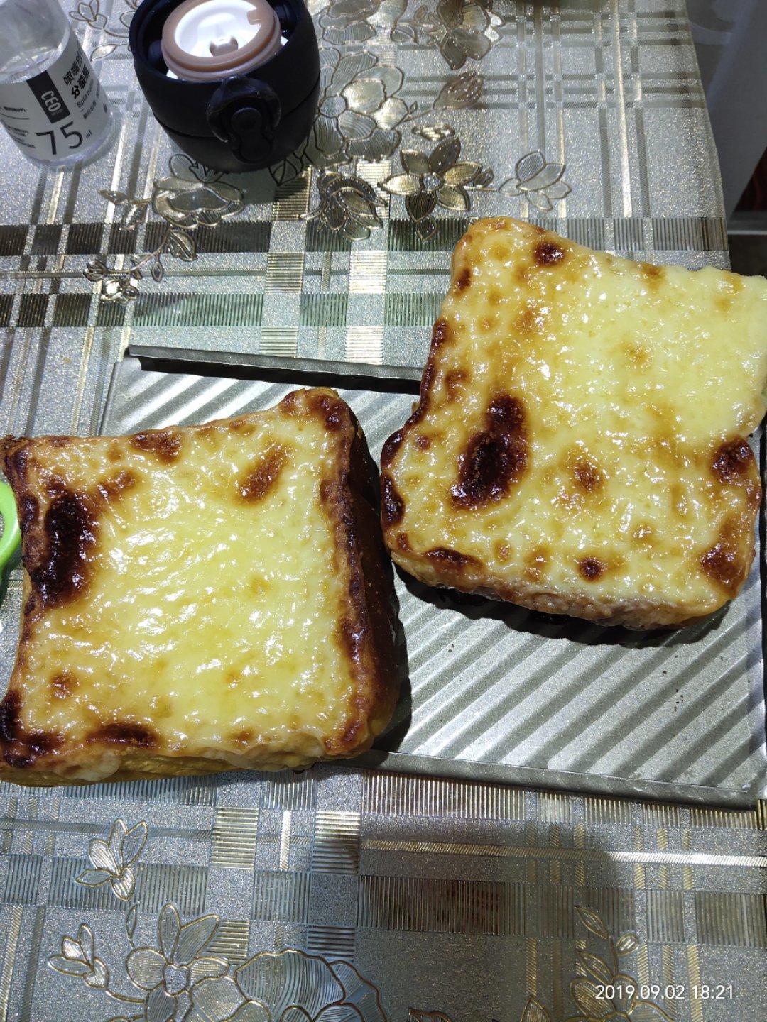 零失败快手岩烧乳酪(熔岩吐司)十分钟网红早餐，好吃哭