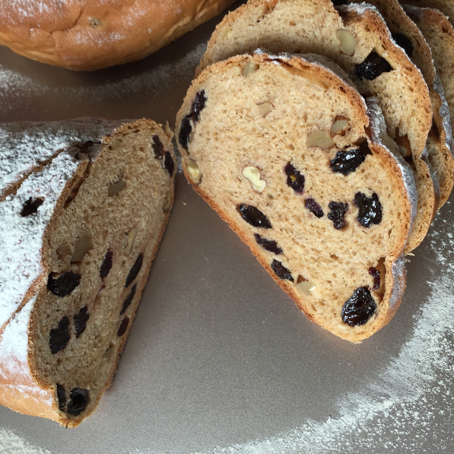 黑麦核桃红糖面包