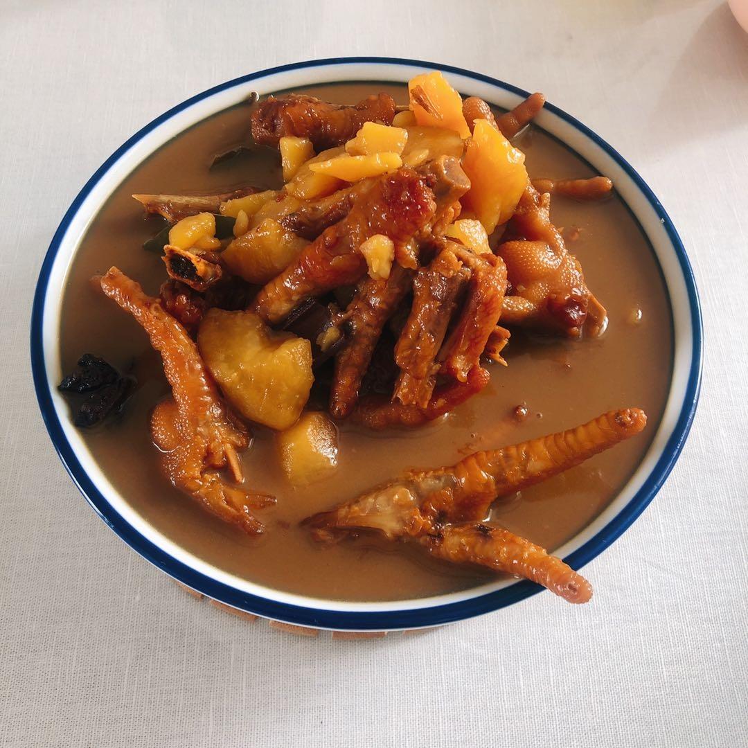 #还原胖哥俩味道#鸡爪煲