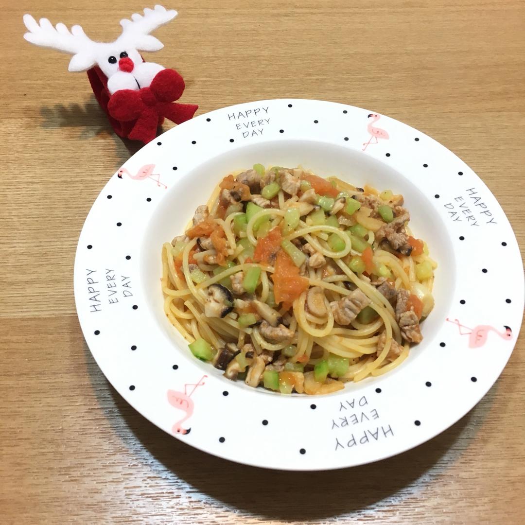 番茄肉酱意大利面
