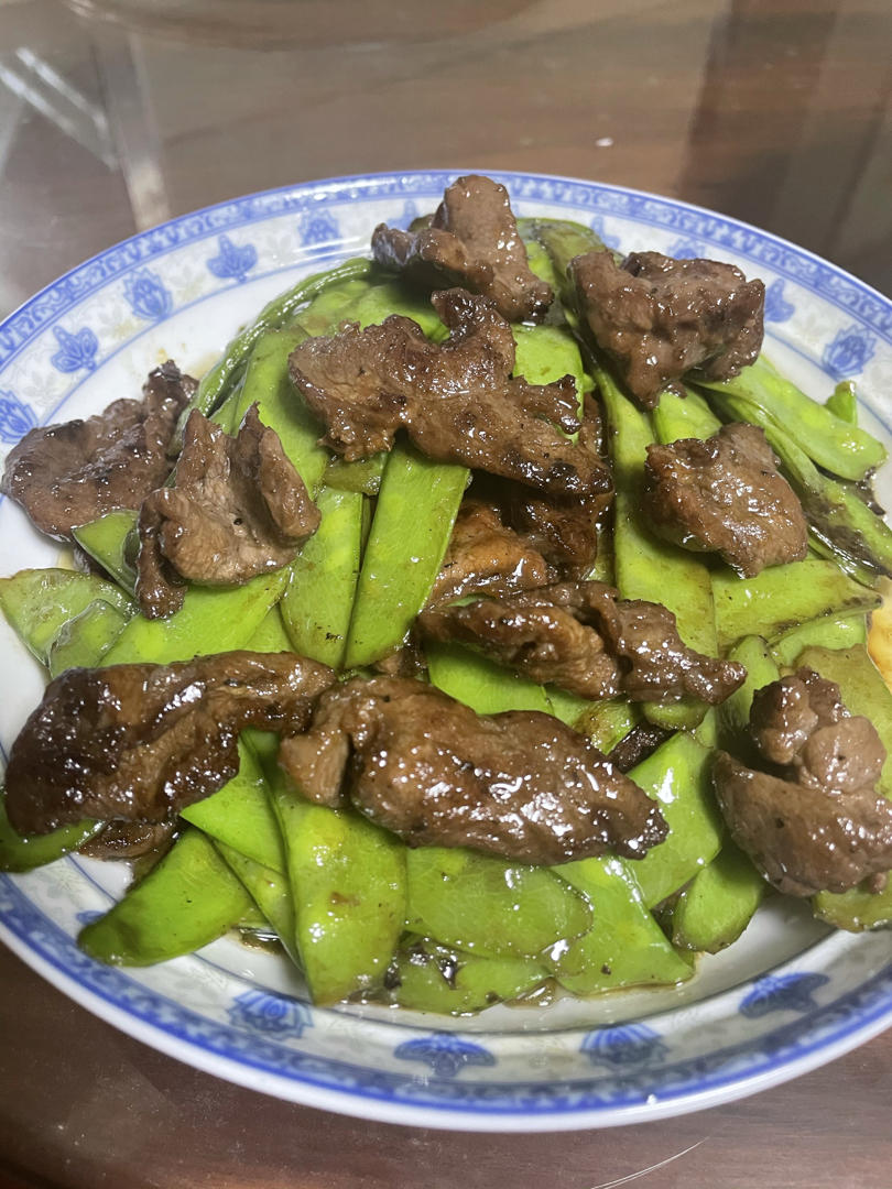 嫩滑蚝油牛肉炒荷兰豆
