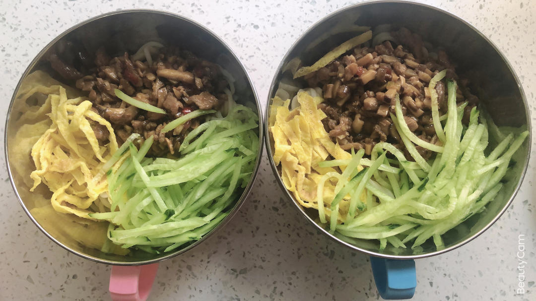 秘制炸酱面