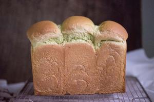 波兰种斑斓吐司 香兰叶牛奶面包 Pandan Bread的做法 步骤14