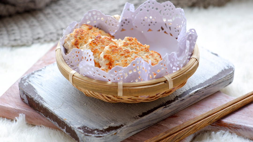 香煎豆腐鸡肉饼（轻食）的做法