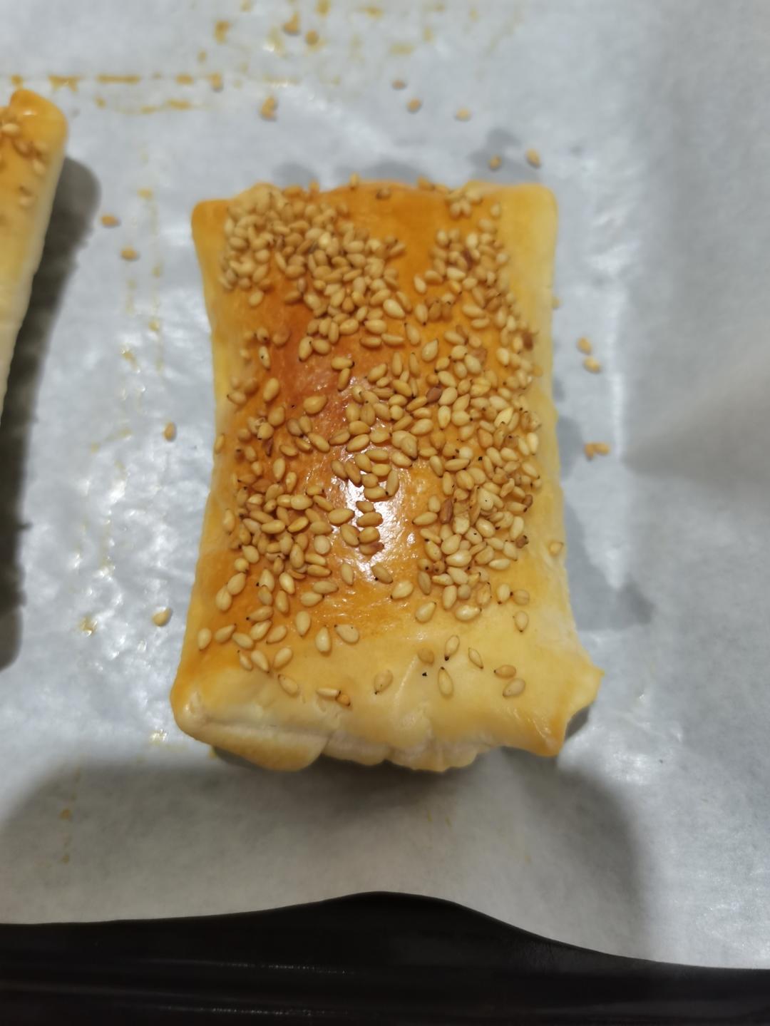 酥的掉渣的芝麻小酥烧饼