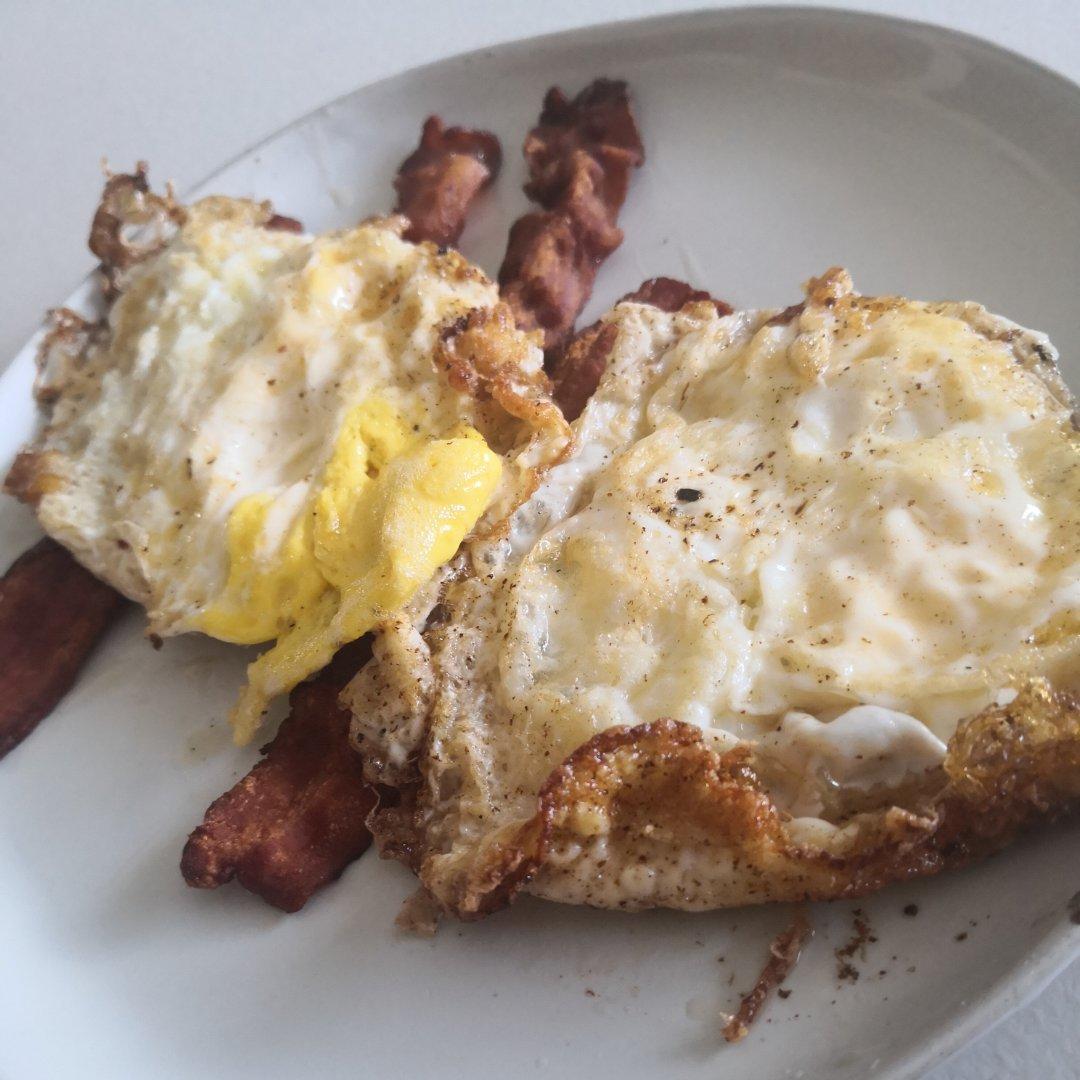 【培根煎蛋】哈尔早餐 动漫美食