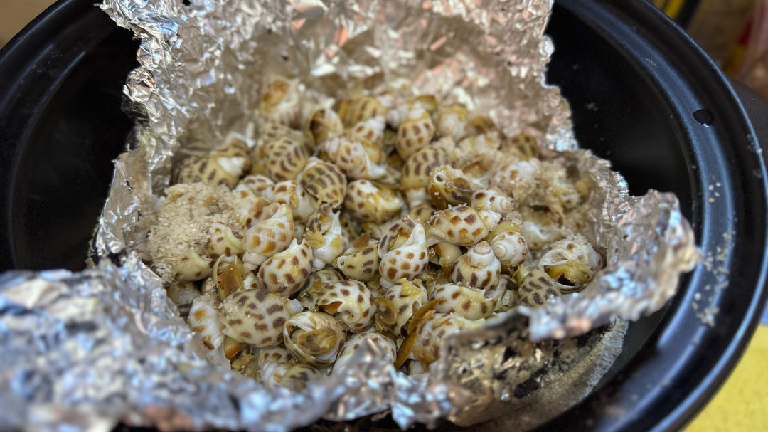 沙姜盐焗花螺的做法