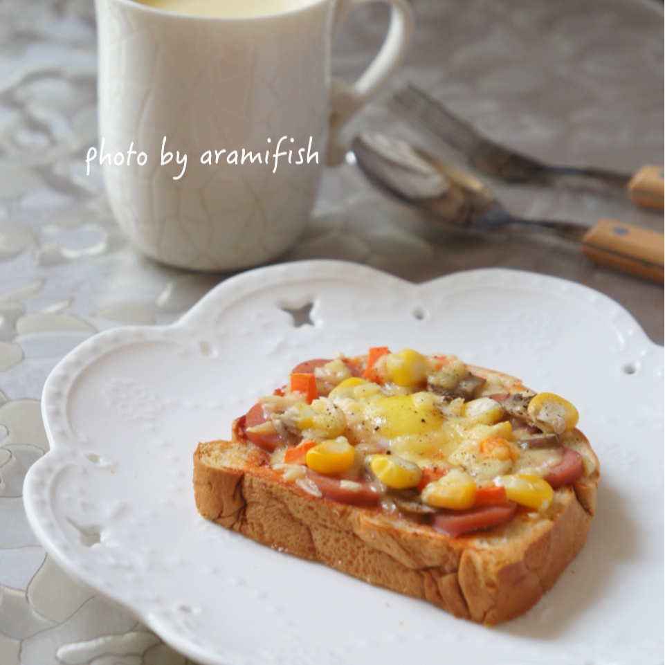 吐司太阳蛋披萨