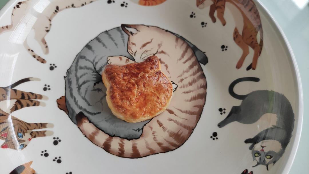 【视频】3分钟 奶油司康Scone(可能是世界上最快手的司康) 消耗淡奶油～