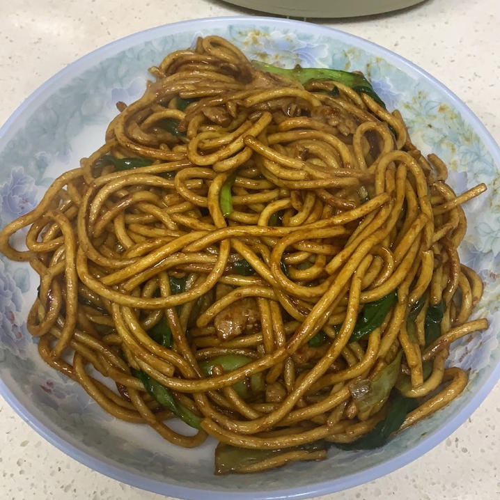 色香味俱全的上海炒面