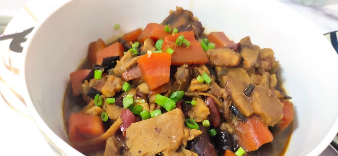 【红烧肘子】（家庭版卤蹄膀）