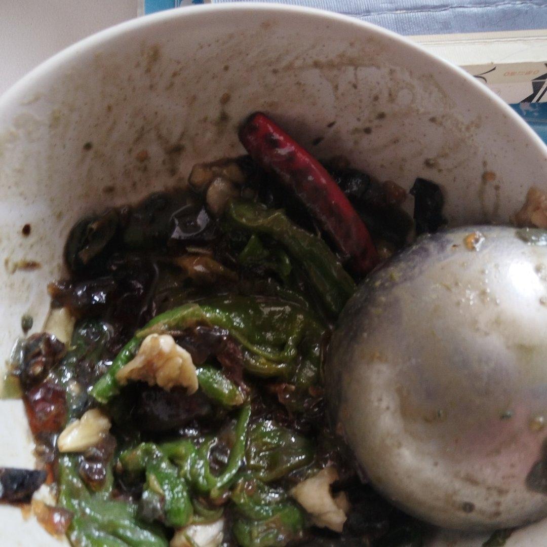 【正宗湘菜】擂辣椒皮蛋