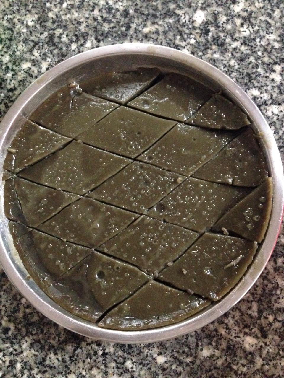 鸡屎藤粉糕