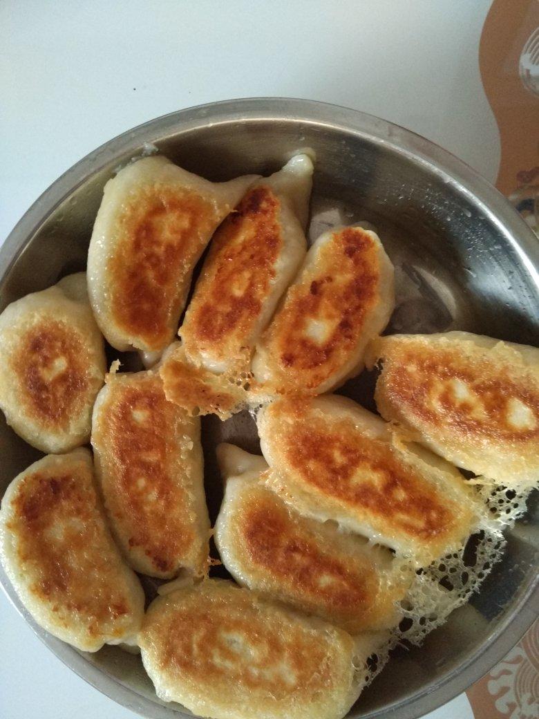 西葫芦鸡蛋馅煎饺