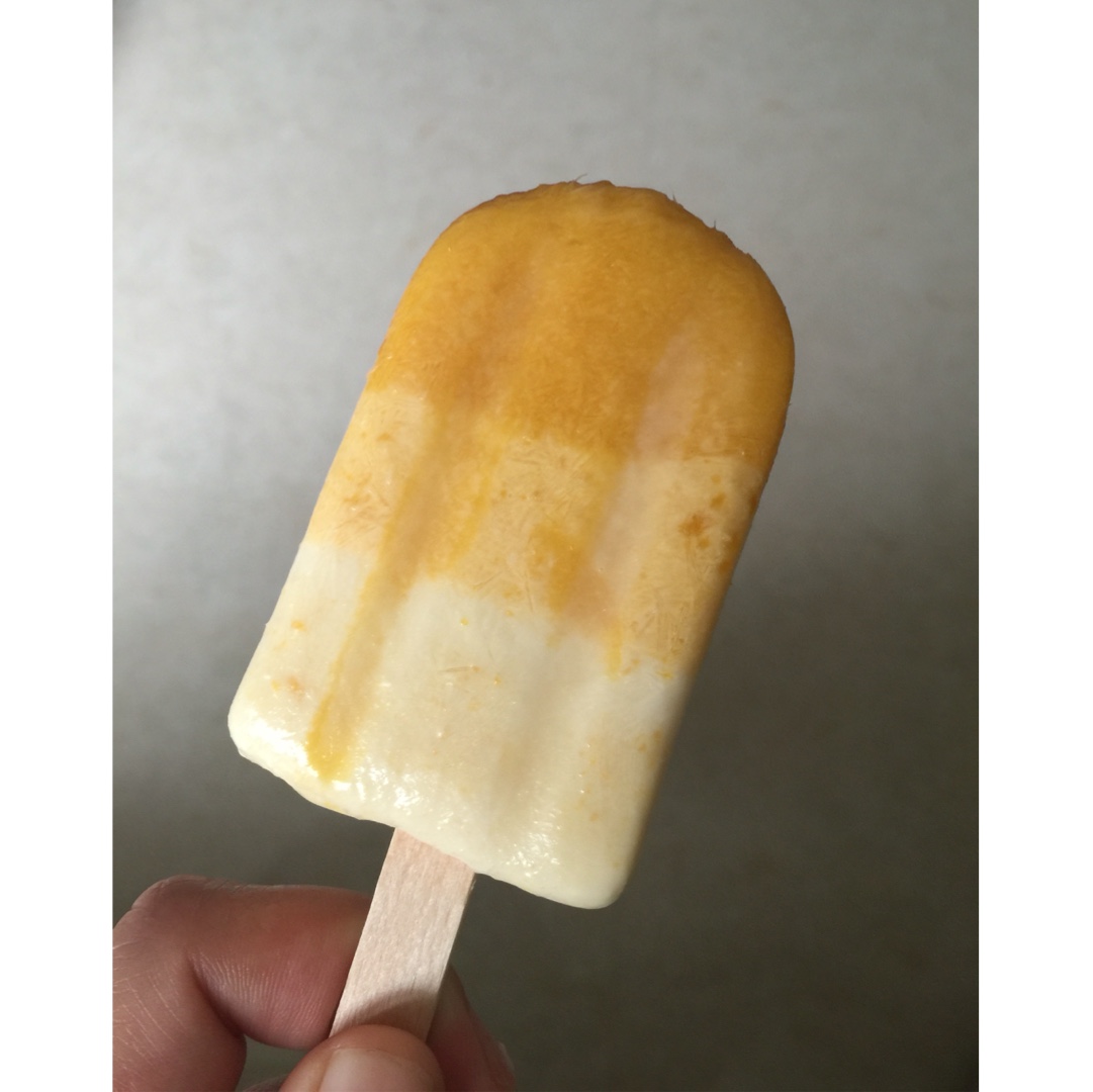 渐变果缤纷雪糕