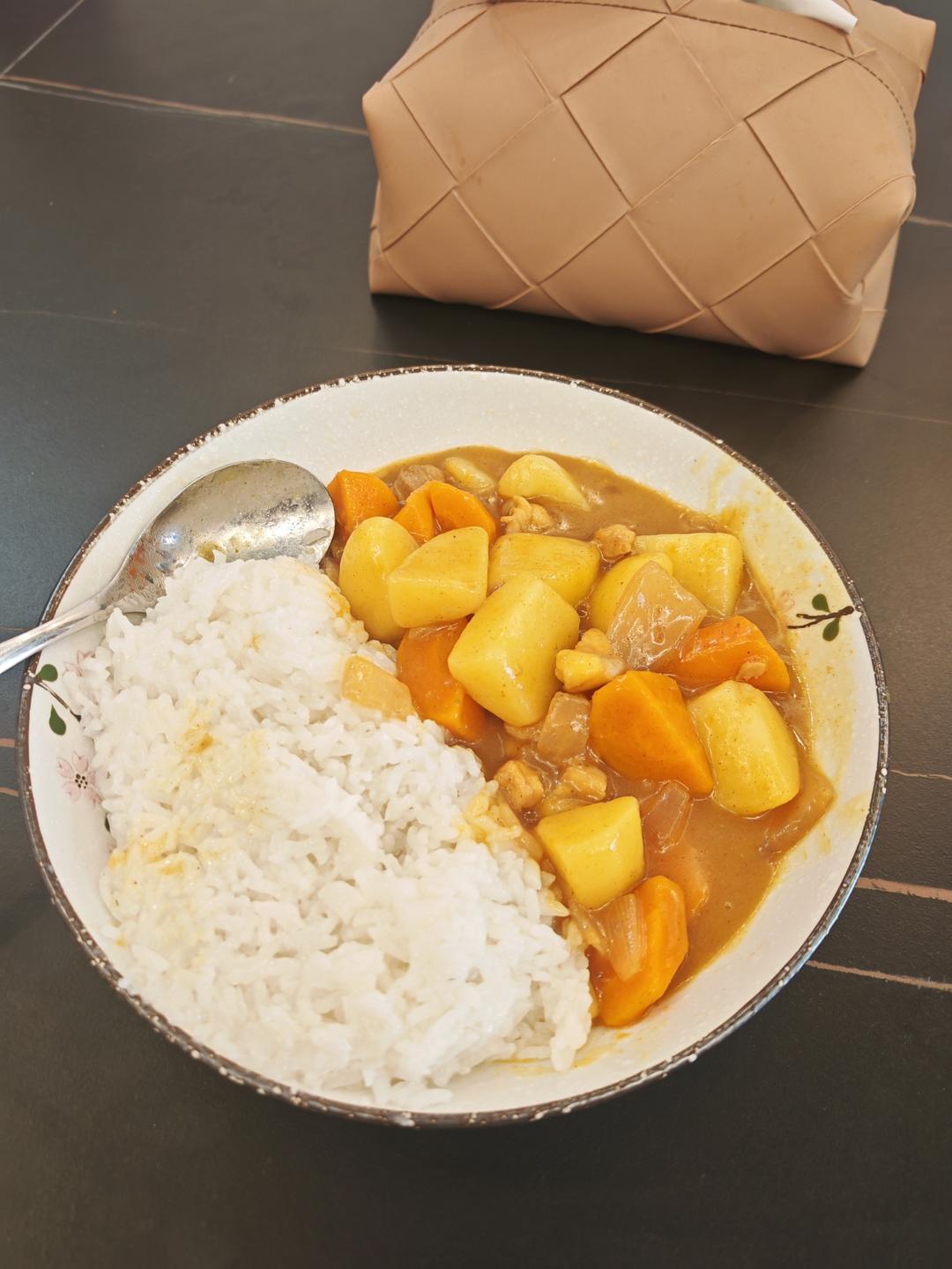 零失败日式咖喱鸡肉饭！！最正宗日本家庭做法！简单又好吃！