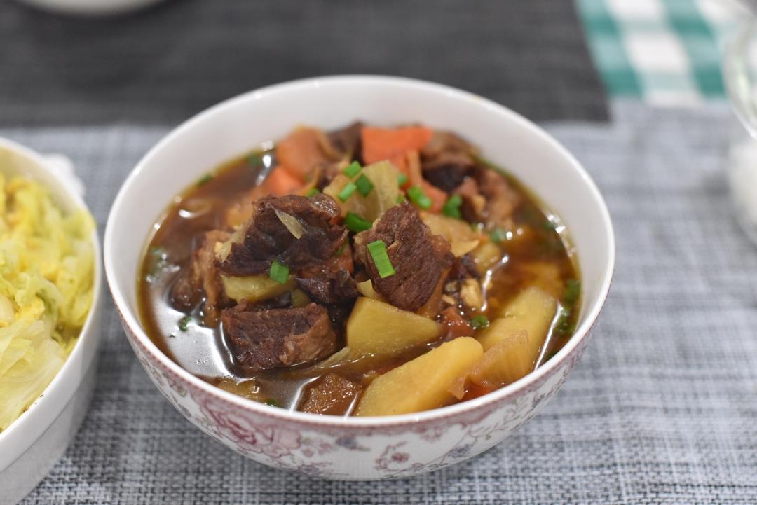 番茄土豆炖牛腩