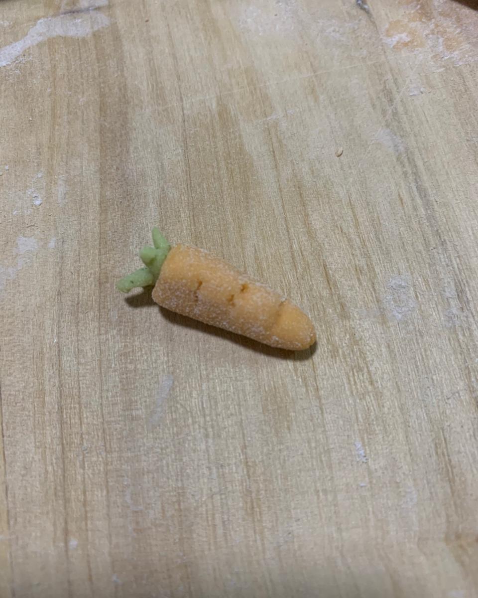 超萌胡萝卜刀切小馒头