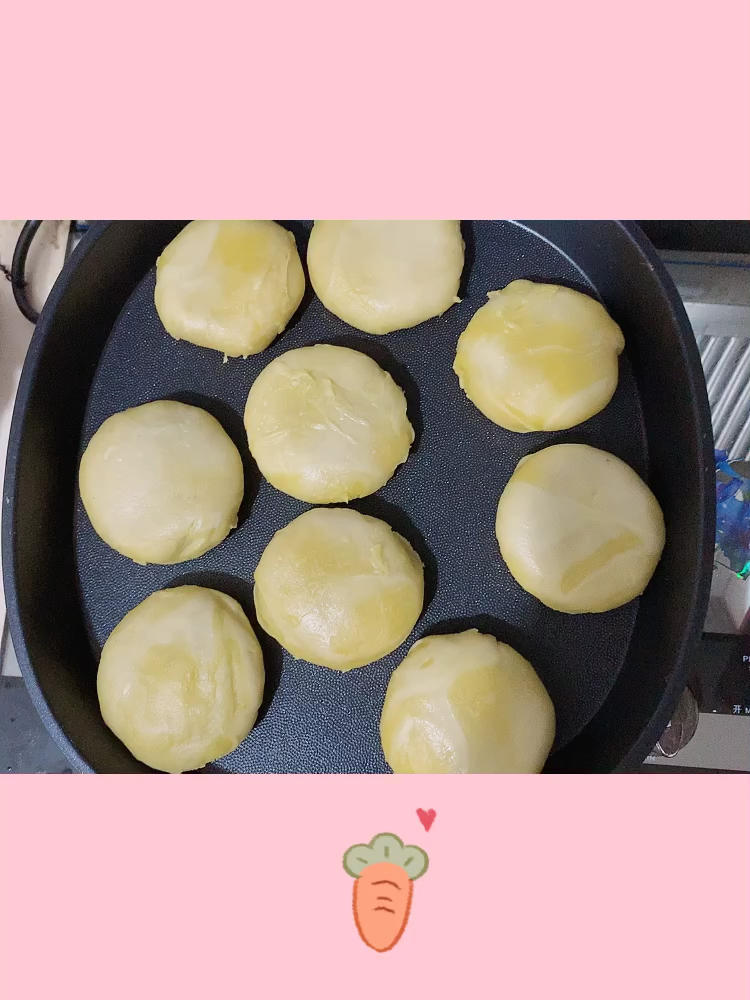 不用烤箱也酥酥的红豆饼