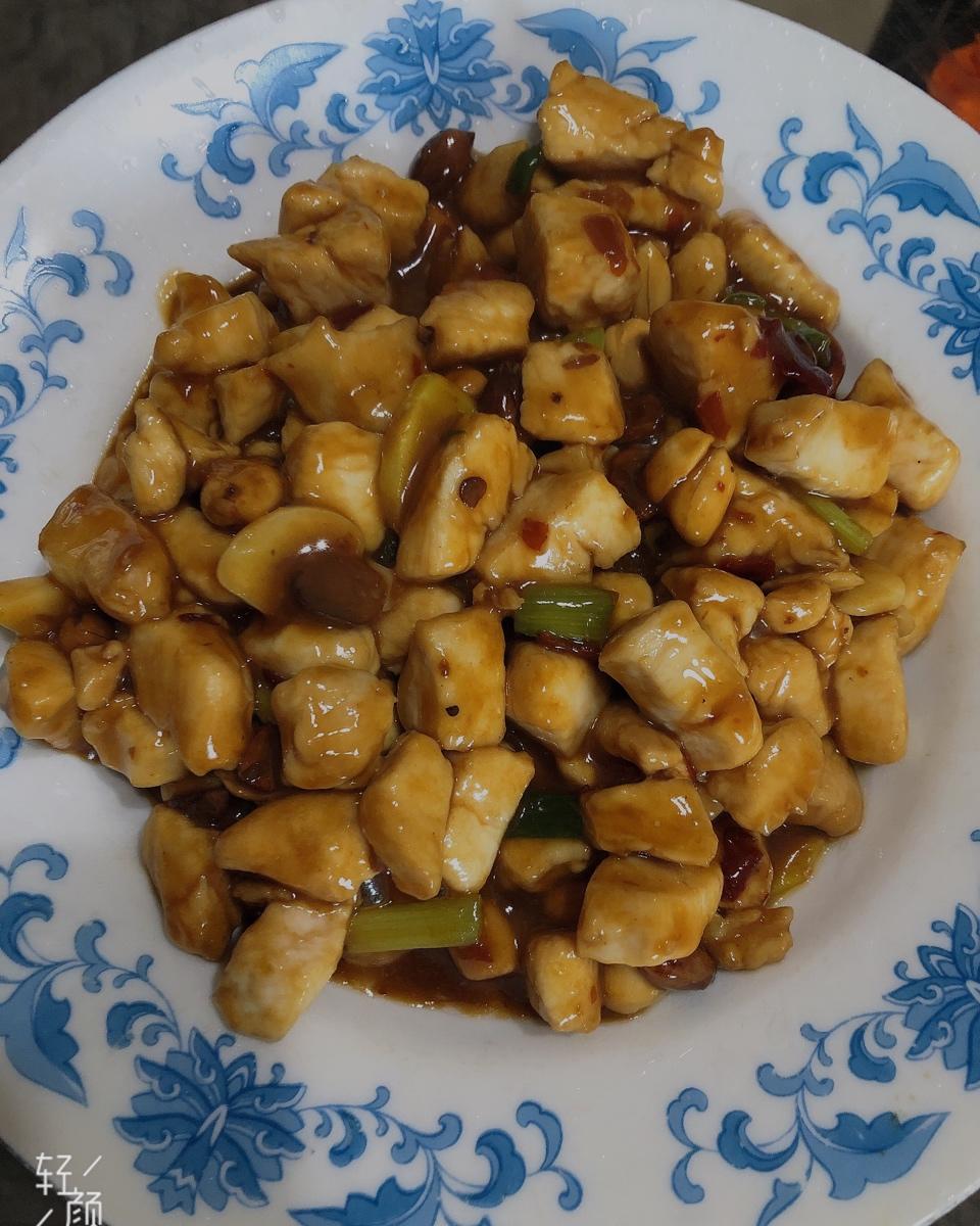 宫爆鸡丁
