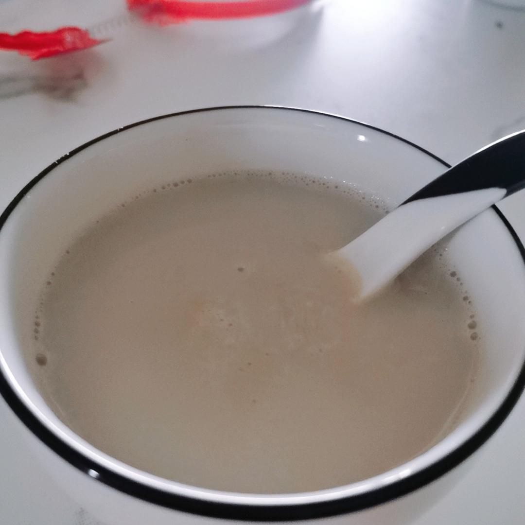 这豆浆丝滑又浓郁，不好喝你打我