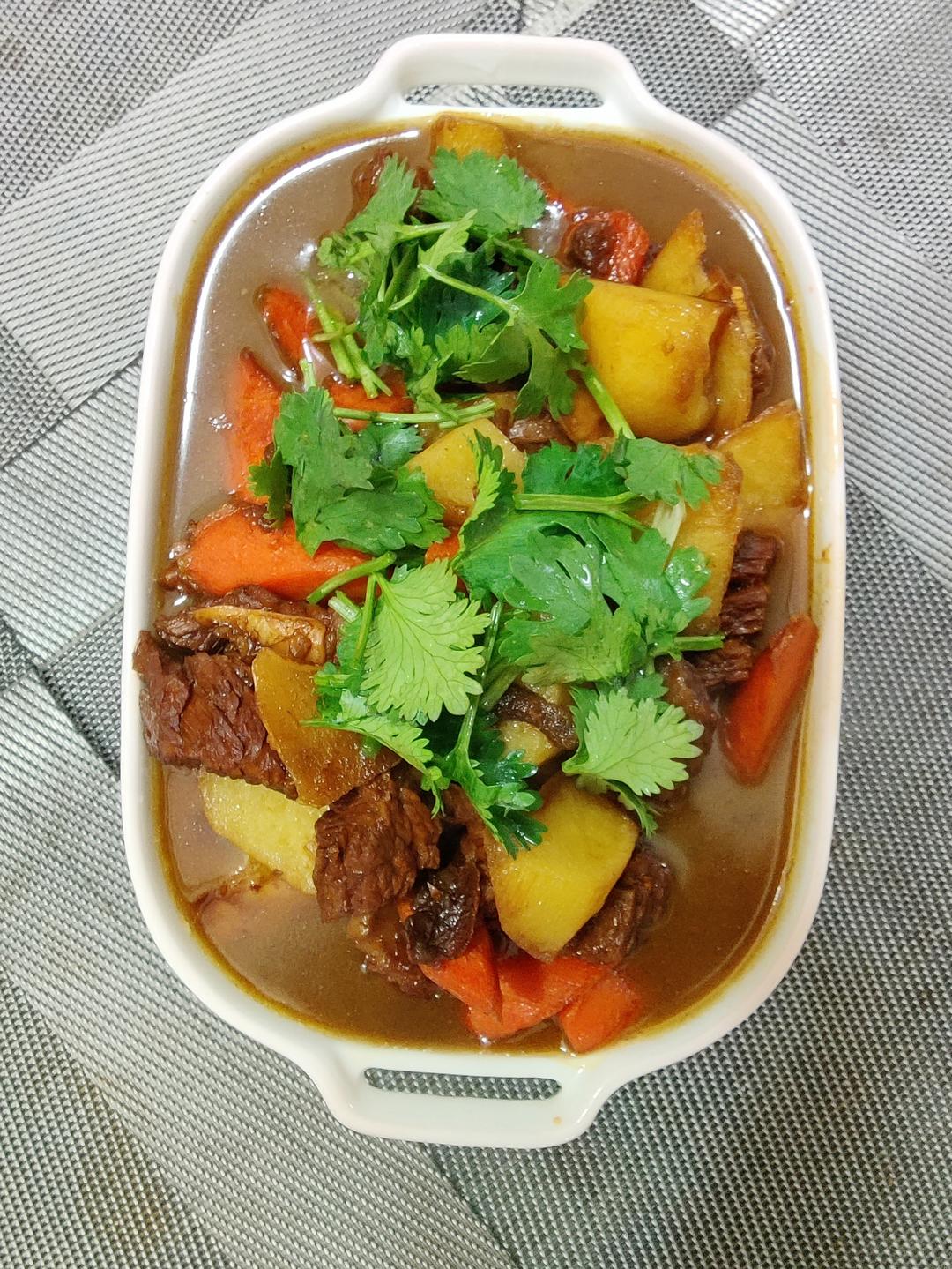 土豆炖牛肉
