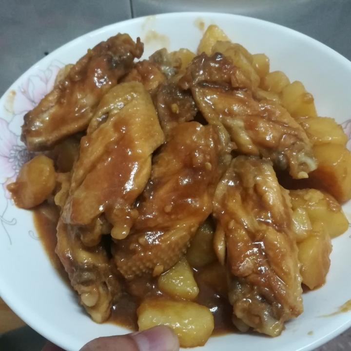 土豆炖鸡翅（快手零失败）