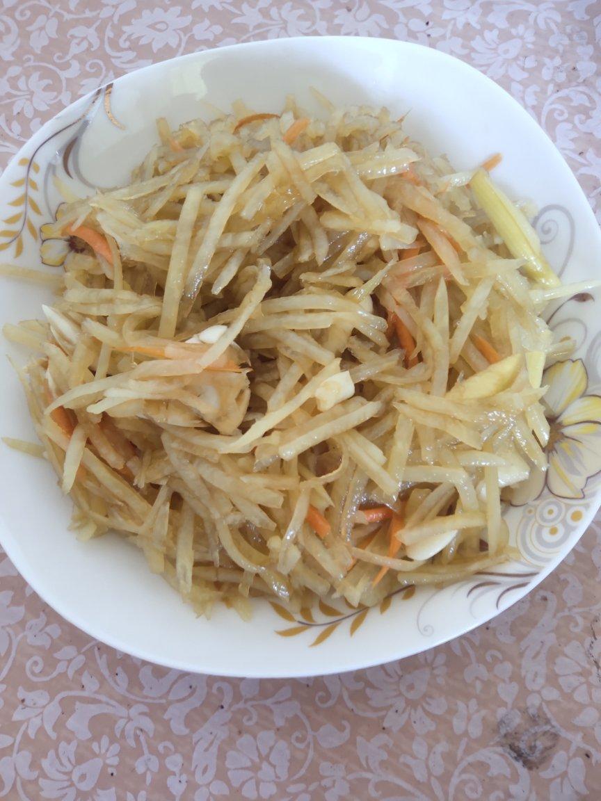 凉拌土豆丝，爽口开胃