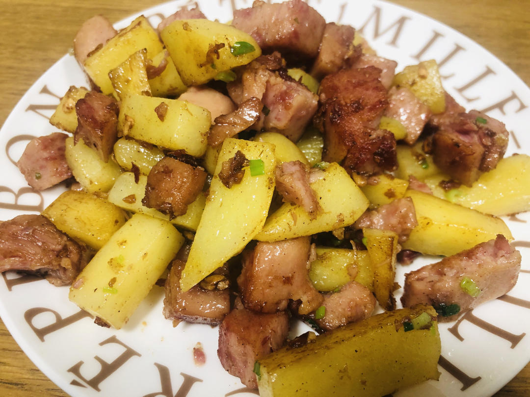 孜然土豆午餐肉
