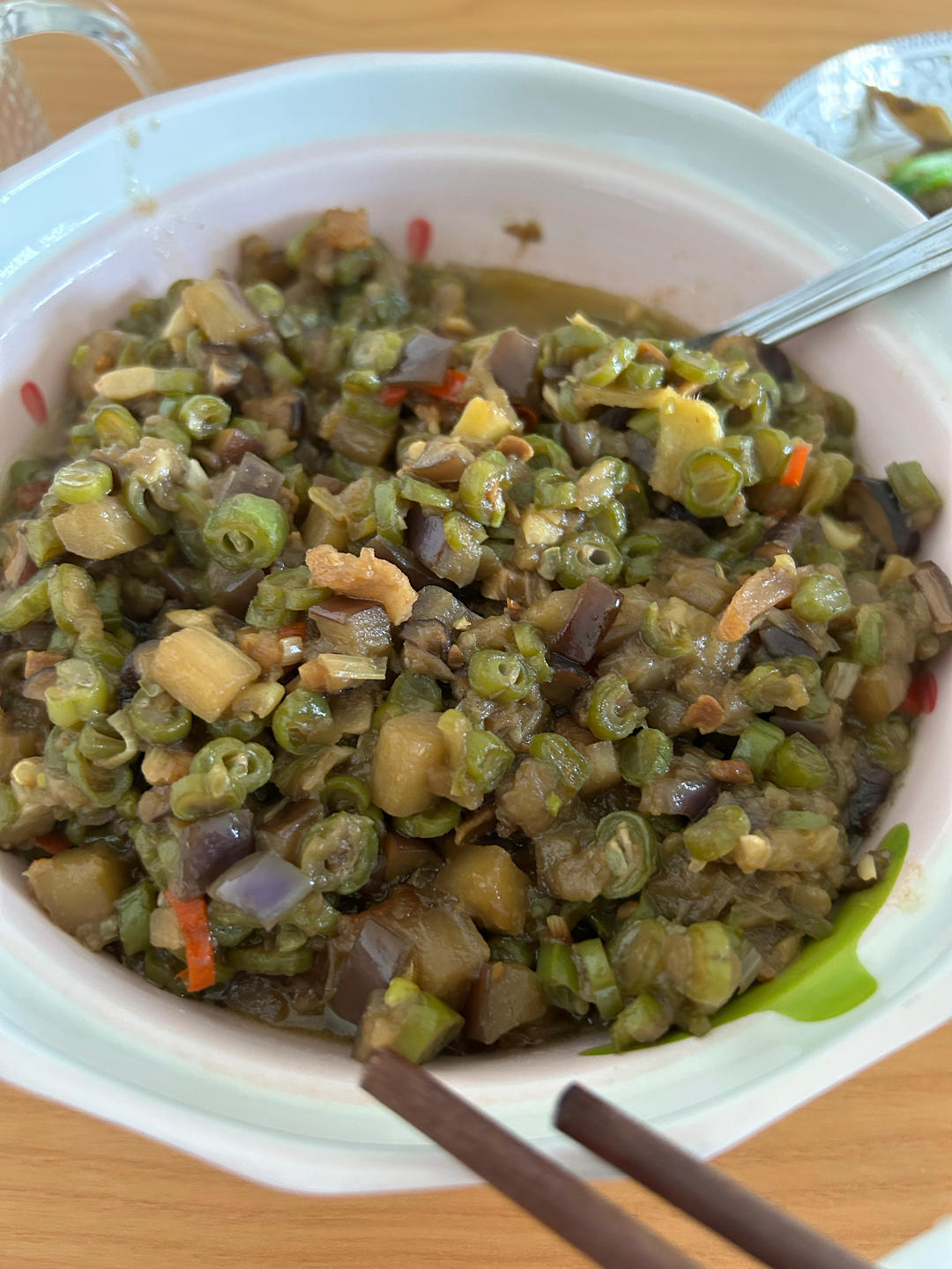 好吃起来我自己都害怕的豆角茄子打卤面