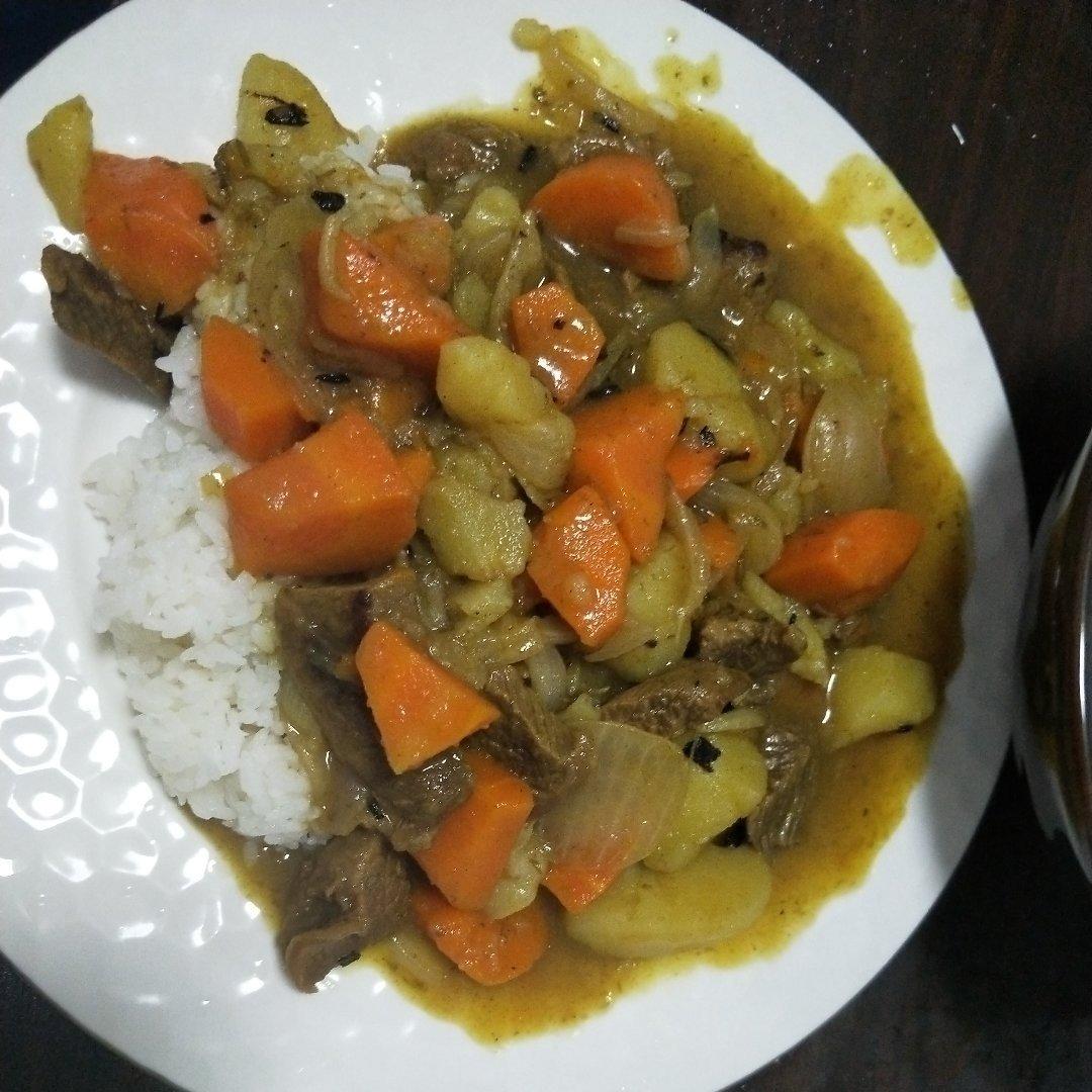 咖喱牛肉饭