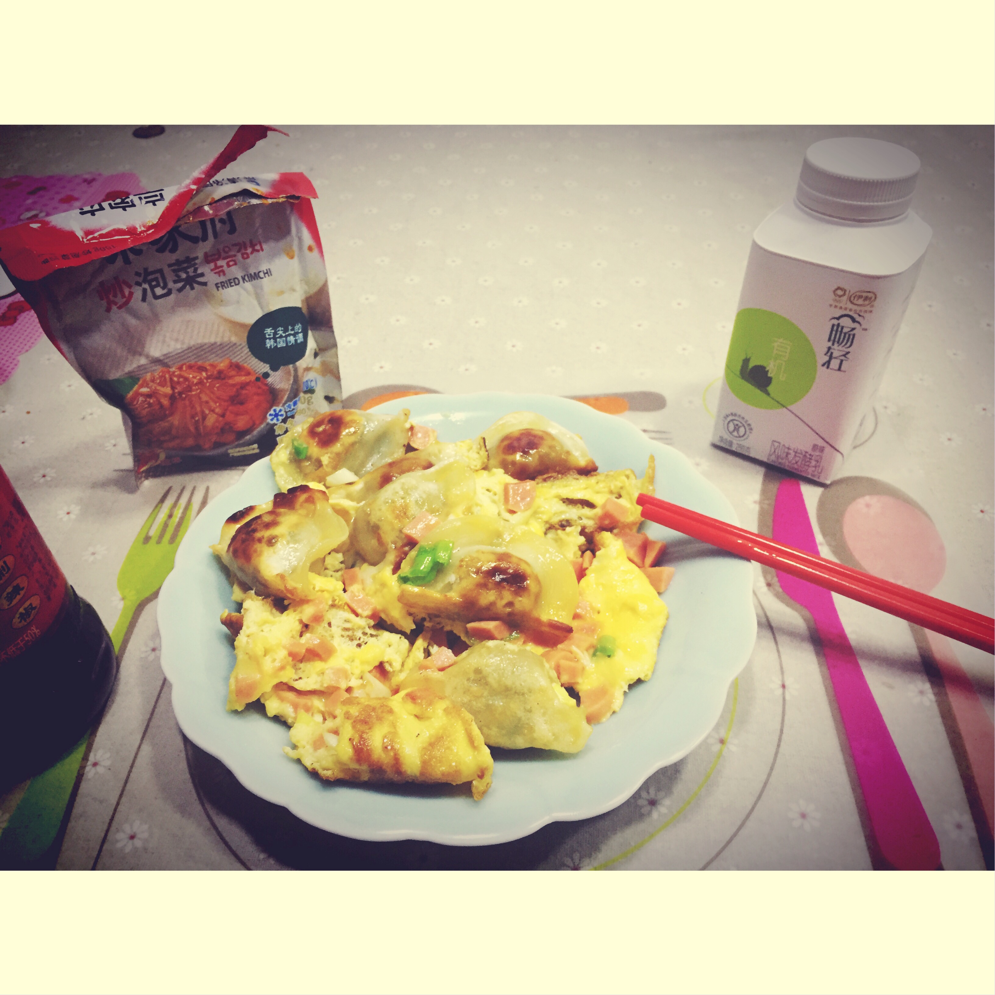 蛋抱煎饺（速冻饺）
