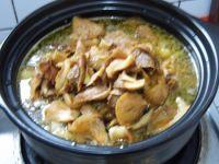 黄焖土鸡砂锅煲的做法的做法 步骤6