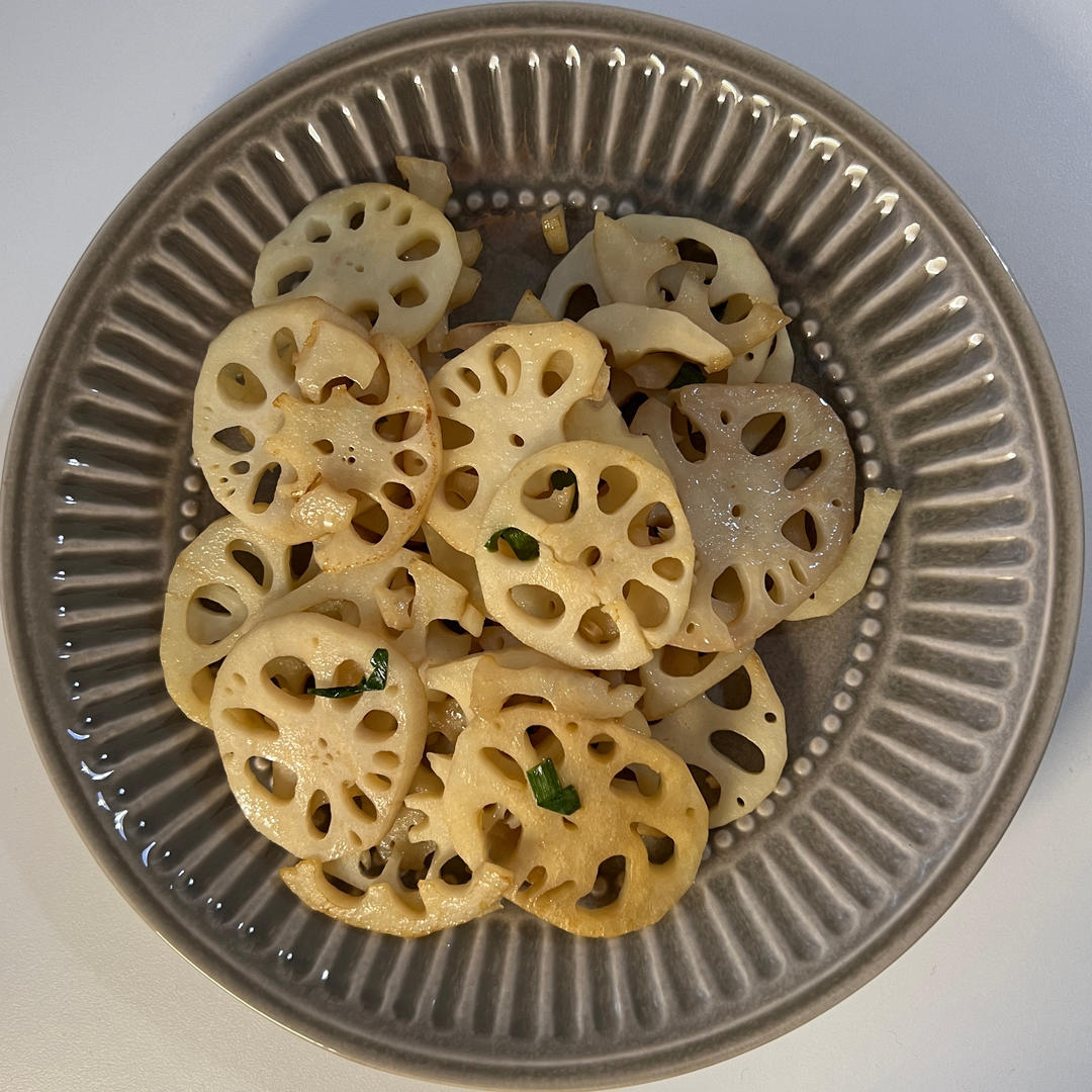 全家都爱吃的清炒藕片😋