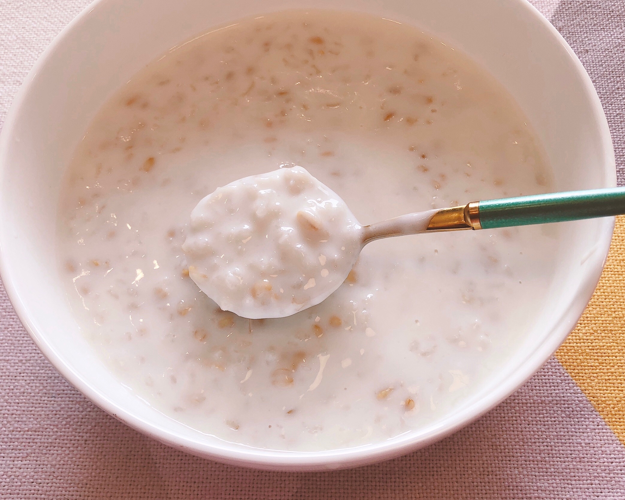 牛奶燕麦粥（电饭锅预约版）的做法