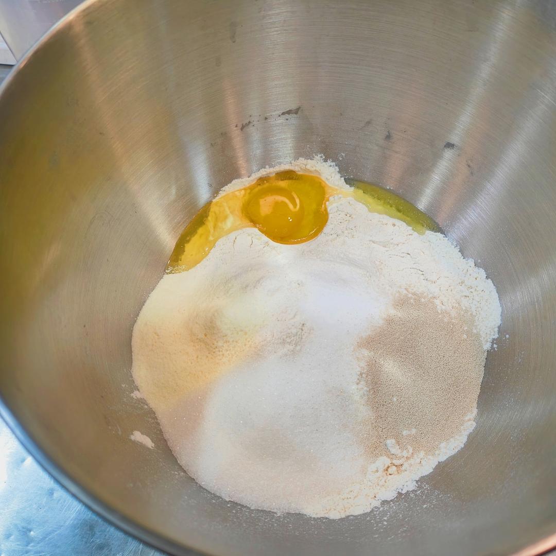 纯奶手撕吐司的做法 步骤1