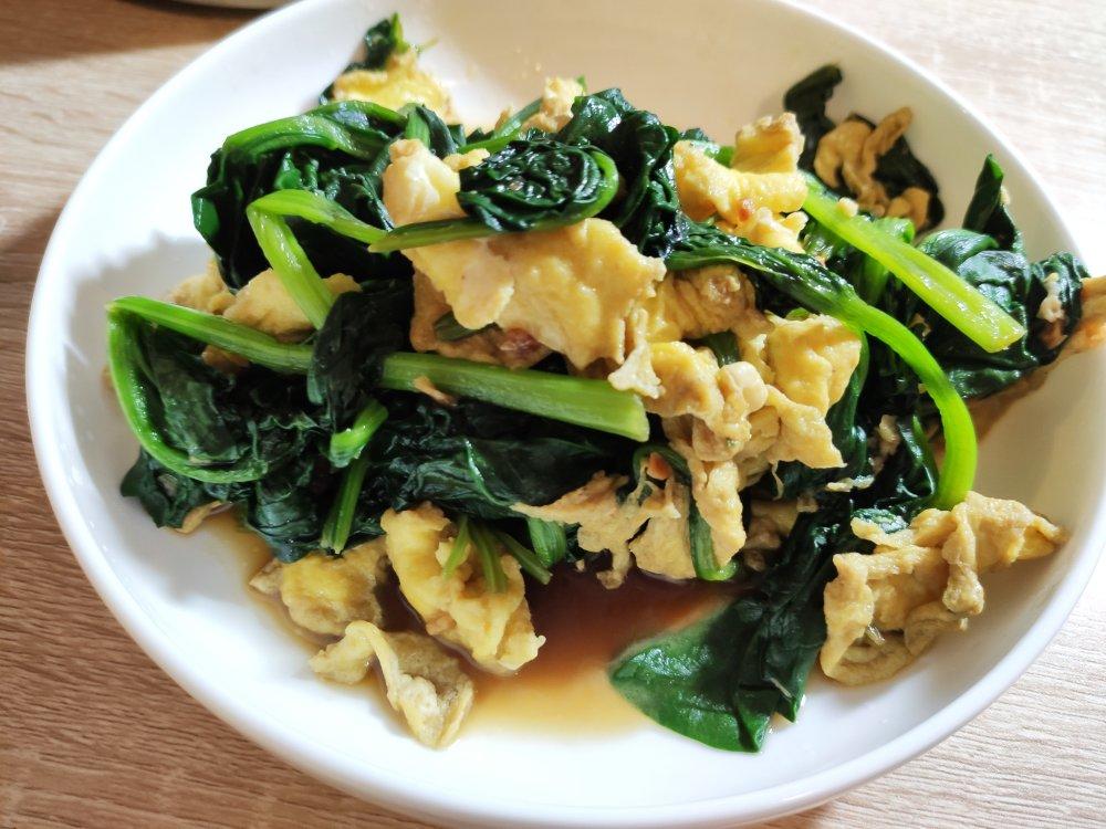 菠菜炒鸡蛋