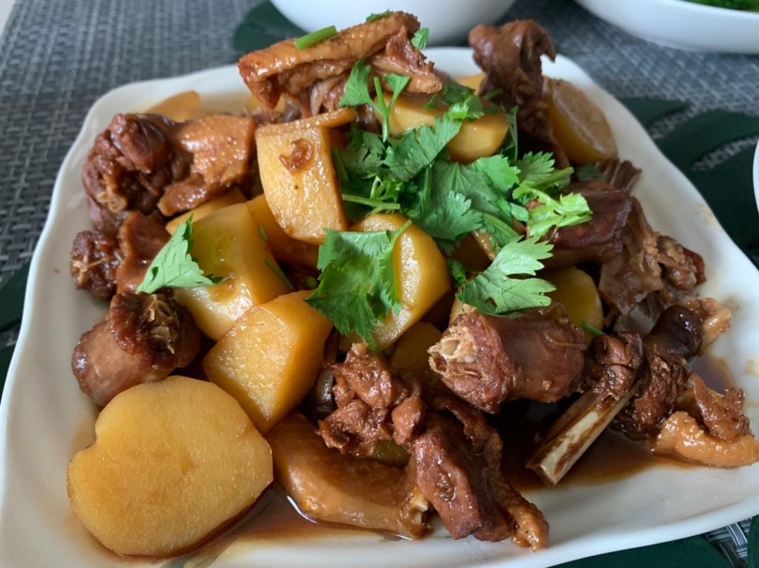 土豆啤酒鸭｜美食台
