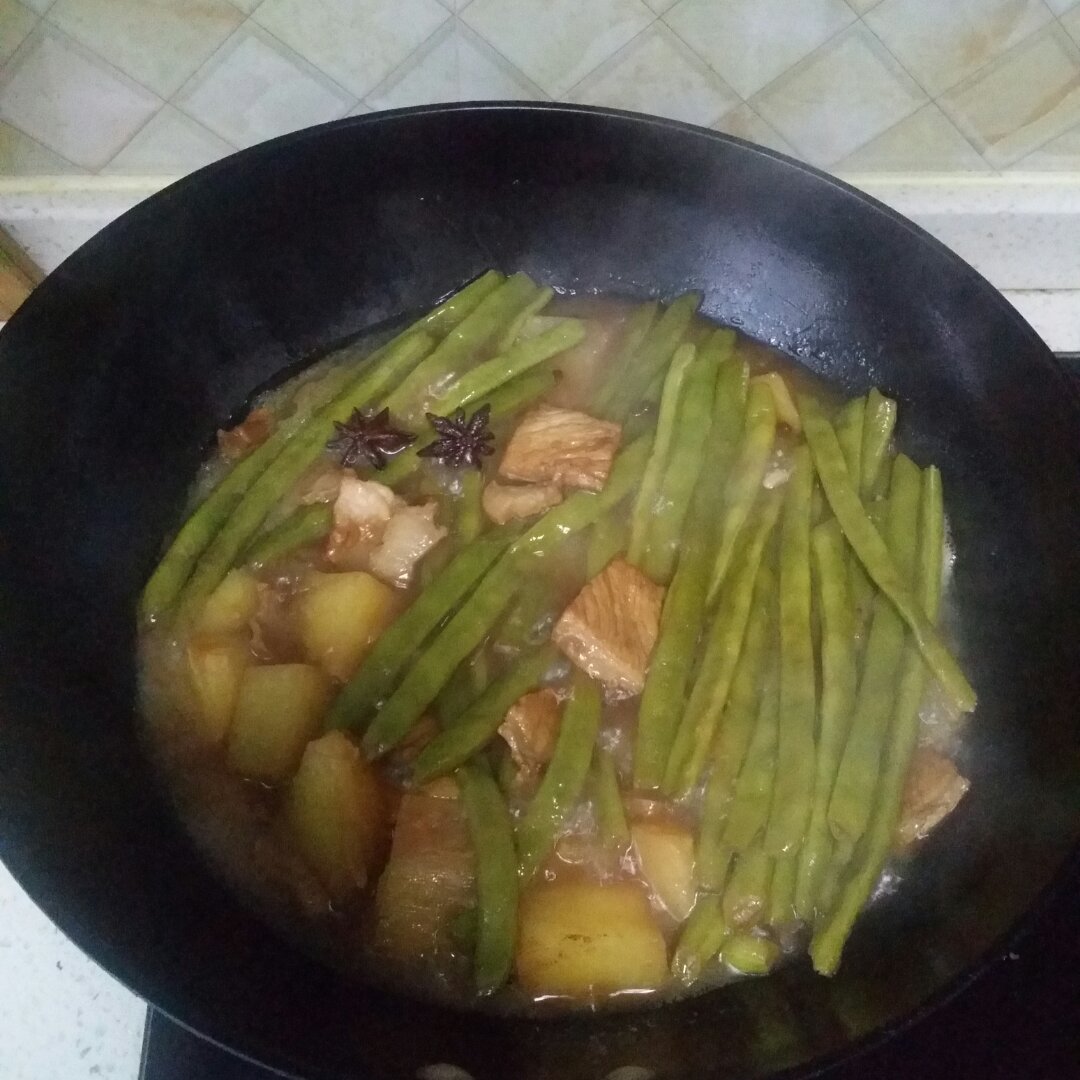 土豆炖豆角