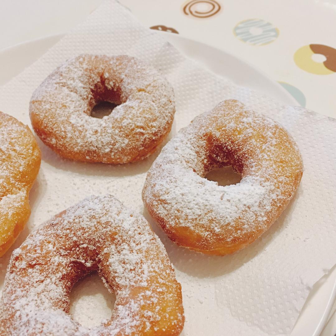 炸出一锅幸福---扭扭麻花唐纳滋