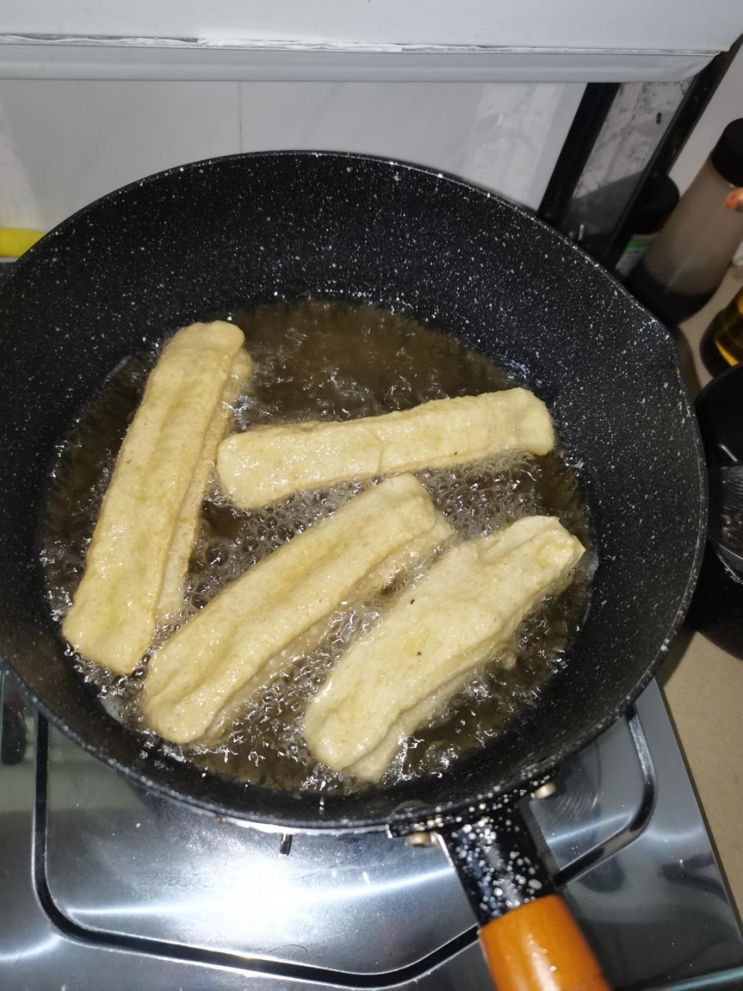 快手早餐～自制油条（酵母版，不含泡打粉、膨松剂）