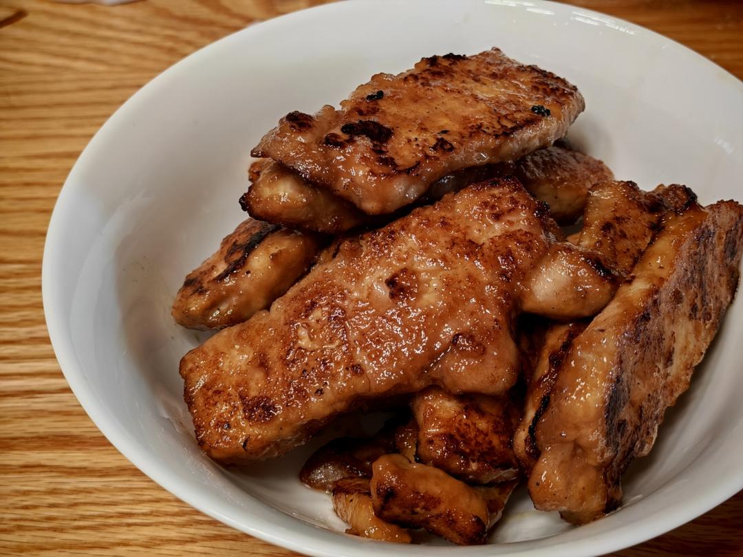 煎猪扒（超简单）和其他的猪扒在这食谱的最下面