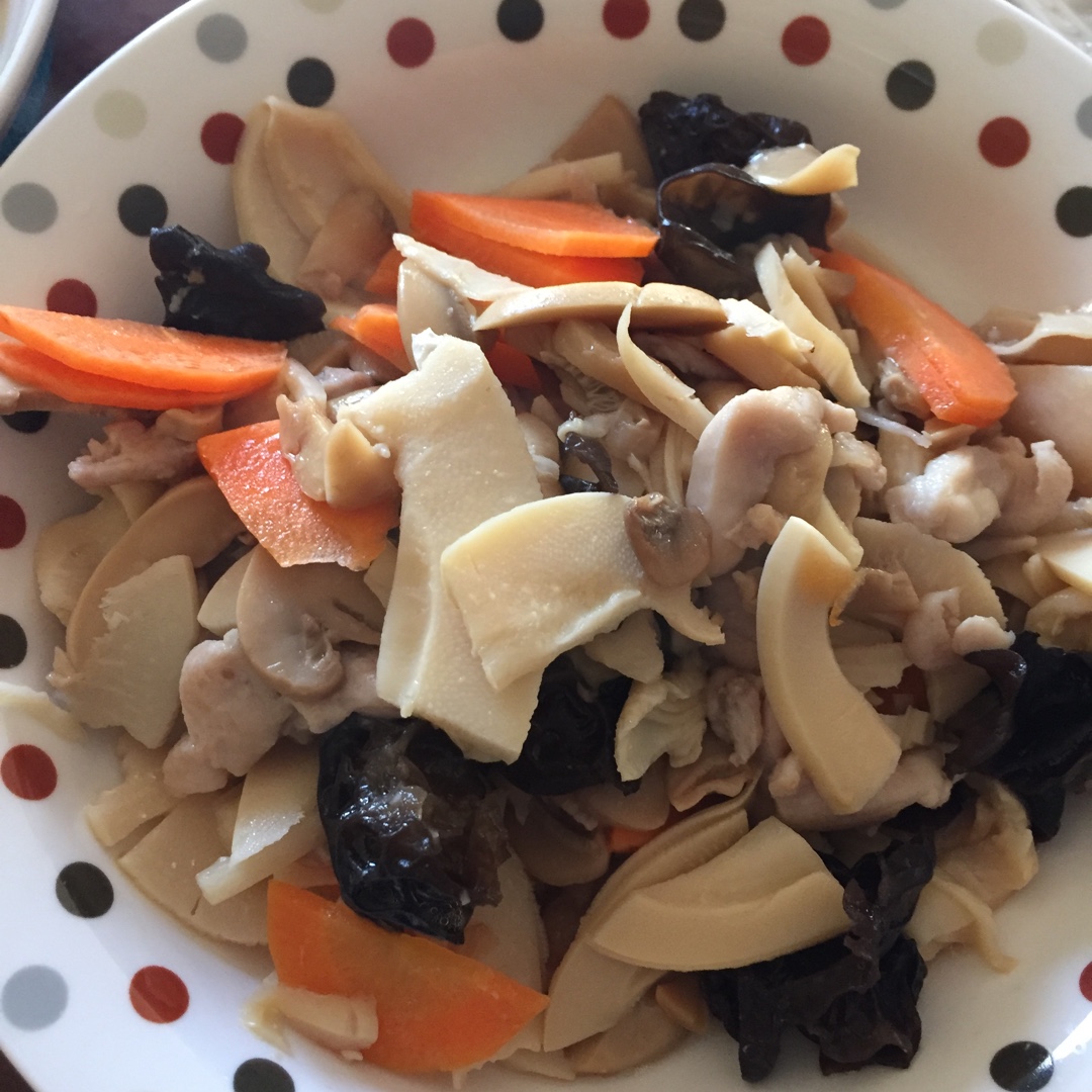 佛手瓜蘑菇炒鸡片
