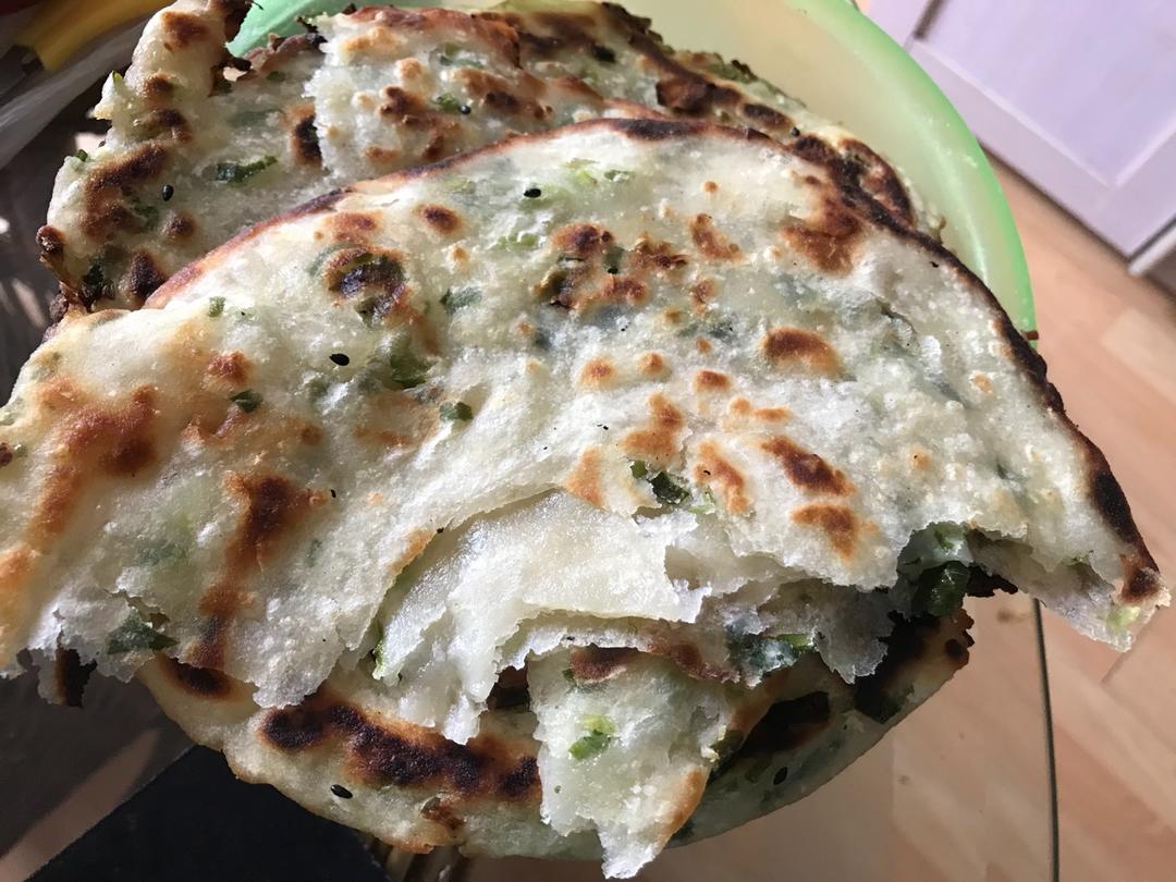 葱油饼（附外酥里嫩的技巧）