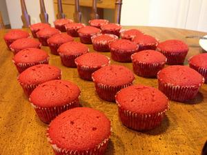 Red Velvet Cupcake红丝绒杯子蛋糕的做法 步骤3